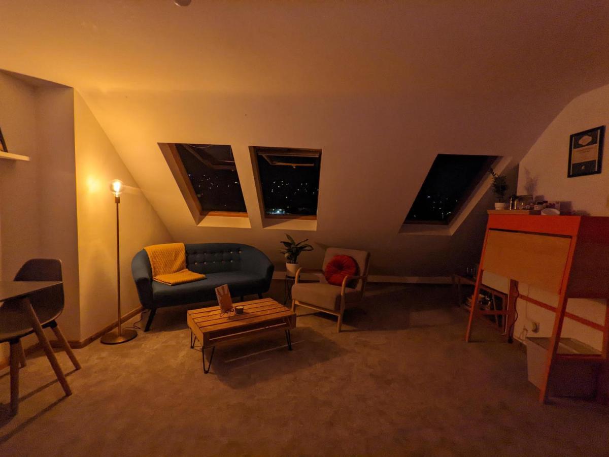 *Large Unique Retro Private Attic & Bathroom* Brighton Exterior foto